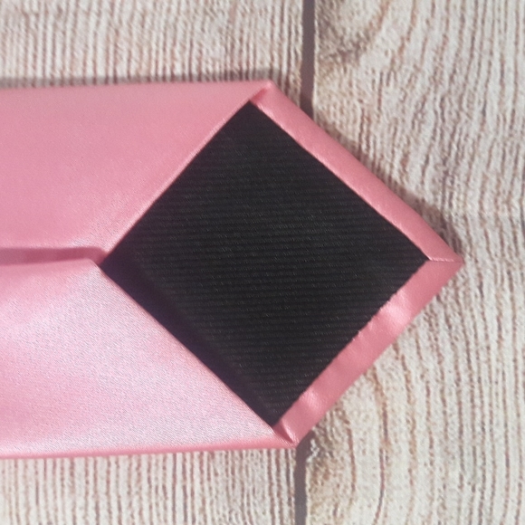 Geoffery Beene Men's pink tie - Picture 3 of 5